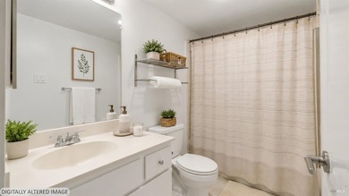 Spacious 3 bedroom, 2.5 bathroom split-level condo offering 1 - photo 16