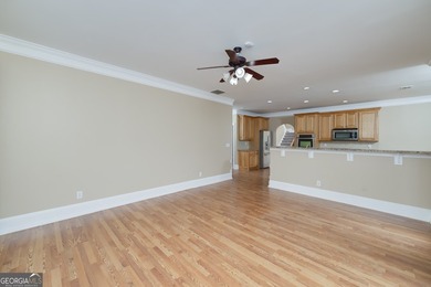 Welcome to Traditional elegant living in this 4 sided brick - photo 16