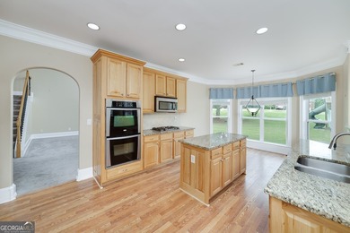 Welcome to Traditional elegant living in this 4 sided brick - photo 17