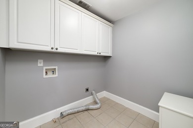 Welcome to Traditional elegant living in this 4 sided brick - photo 24