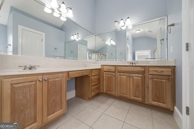 Welcome to Traditional elegant living in this 4 sided brick - photo 32