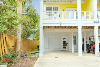 Welcome to Pie Seas, just a few short blocks from the beach in - photo 46