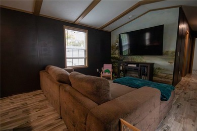 This charming 3-bedroom, 2 full bath single-wide home offers - photo 6