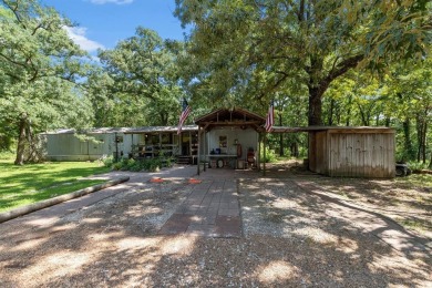 Cedar Creek Lake Home For Sale in Eustace Texas