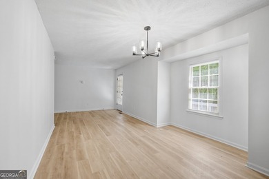 Fully remodeled and move-in ready, this updated 1980s - photo 11