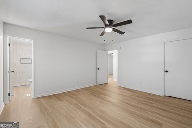 Fully remodeled and move-in ready, this updated 1980s - photo 16