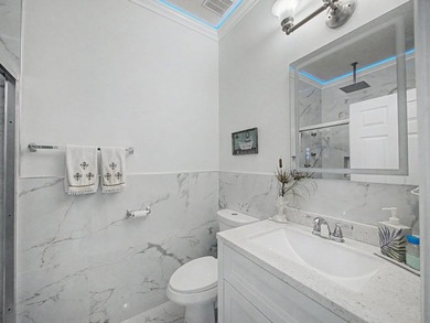 Welcome to this immaculate, lovingly maintained lakefront home - photo 16
