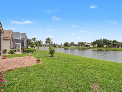 Welcome to this immaculate, lovingly maintained lakefront home - photo 18
