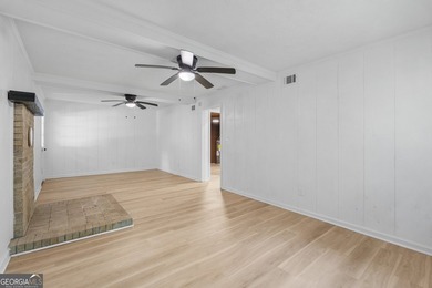 Fully remodeled and move-in ready, this updated 1980s - photo 19