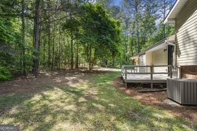 Fully remodeled and move-in ready, this updated 1980s - photo 26