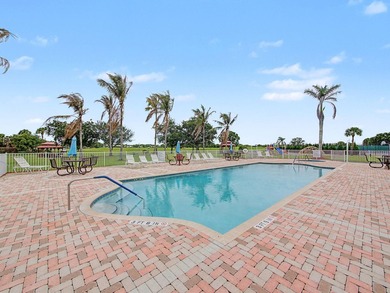 Welcome to this immaculate, lovingly maintained lakefront home - photo 26