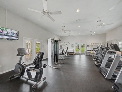 Welcome to this immaculate, lovingly maintained lakefront home - photo 28