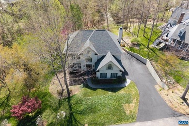 PROPERTY IS PRICED BELOW A RECENT APPRAISAL, at just $253 per - photo 4