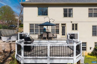 PROPERTY IS PRICED BELOW A RECENT APPRAISAL, at just $253 per - photo 5