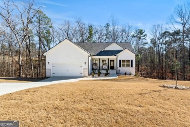 Lake Home For Sale in Mansfield, Georgia