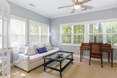 Beautiful and bright 3BR 3BA. End unit. Spacious & inviting - photo 13