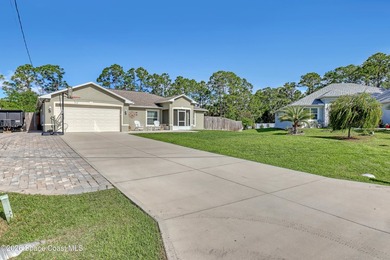 A rare opportunity to buy this meticulously maintained 2020 home - photo 2
