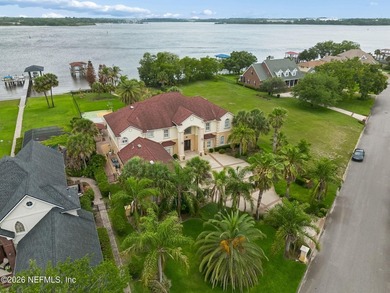 Tucked behind a palm lined entrance in the exclusive Rive St - photo 11