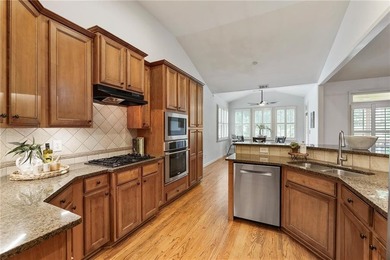Welcome home to this beautifully maintained ranch with a - photo 3