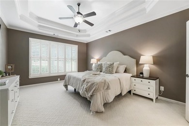 Welcome home to this beautifully maintained ranch with a - photo 5
