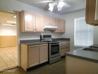 PRIME COMMERCIAL PROPERTY IN A FANTASTIC LOCATION! This - photo 19