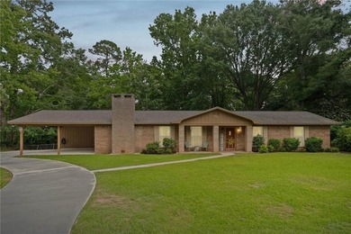 Beautiful waterfront living on Dog River. Home sits on a Canal - photo 2