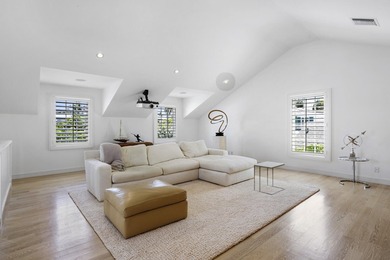 Sophisticated and Serene Palm Beach livingpletely rebuilt in - photo 25