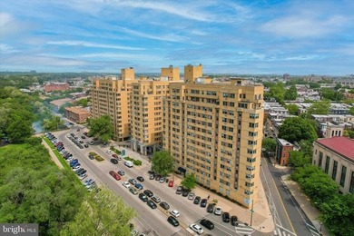 DEEDED GARAGE PARKING IS AVAILABLE FOR AN ADDITIONAL $50,000 - photo 27