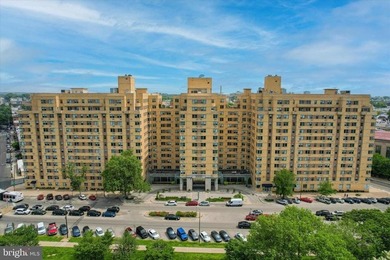 DEEDED GARAGE PARKING IS AVAILABLE FOR AN ADDITIONAL $50,000 - photo 28