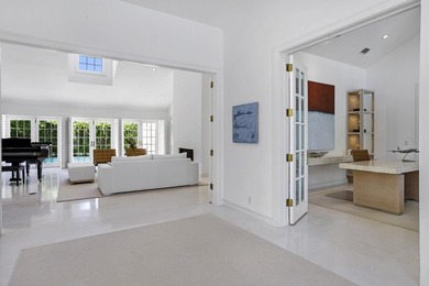 Sophisticated and Serene Palm Beach livingpletely rebuilt in - photo 30