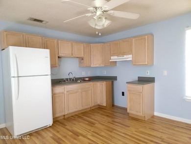 PRIME COMMERCIAL PROPERTY IN A FANTASTIC LOCATION! This - photo 37