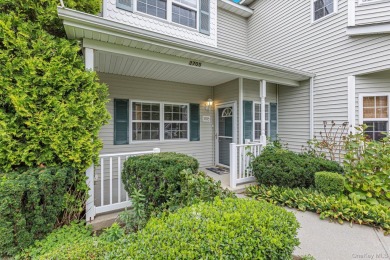 Lake Condo For Sale in Riverhead, New York