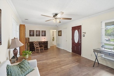 Well maintained 3-bedroom home in the peaceful, relaxing - photo 4