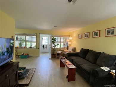 Greenbriar Model Without Garage Bright And Sunny With Enclosed - photo 12