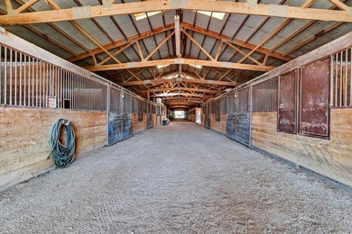 ESTATE with STRATEGIC FLEXIBILITY awaits in the heart of North - photo 13