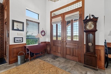 ESTATE with STRATEGIC FLEXIBILITY awaits in the heart of North - photo 18