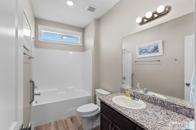 Enjoy the ease of low-maintenance living without sacrificing - photo 18
