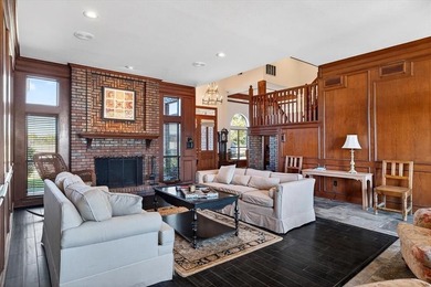 ESTATE with STRATEGIC FLEXIBILITY awaits in the heart of North - photo 22