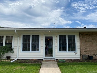 Greenbriar Model Without Garage Bright And Sunny With Enclosed - photo 23