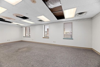 Prime investment opportunity in the heart of historic downtown - photo 25