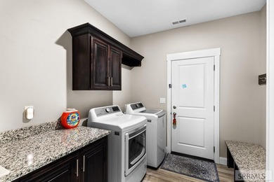 Enjoy the ease of low-maintenance living without sacrificing - photo 27