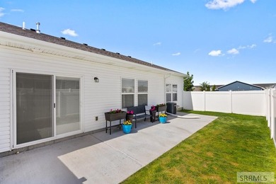 Enjoy the ease of low-maintenance living without sacrificing - photo 32