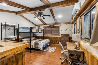 Turn-key vacation rental property located just minutes from Lake - photo 34