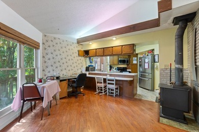 Lakefront Property with 10 Acres - Perfect for a Gentleman's - photo 13