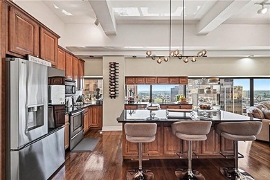 Experience one of downtown Kansas City's most spectacular views - photo 14