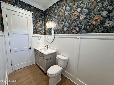 Stunning 4,052 Sf 2-story home with exceptional features inside - photo 15