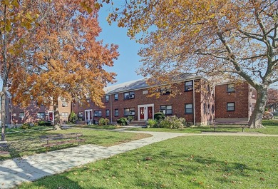 Welcome to this beautifully updated home featuring a 2-bedroom - photo 22