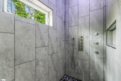 Stunning Custom-Built Home Just Minutes from Clemson University! - photo 25