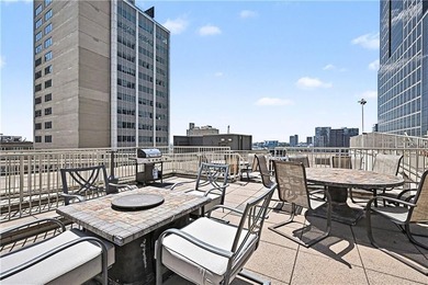 Experience one of downtown Kansas City's most spectacular views - photo 31