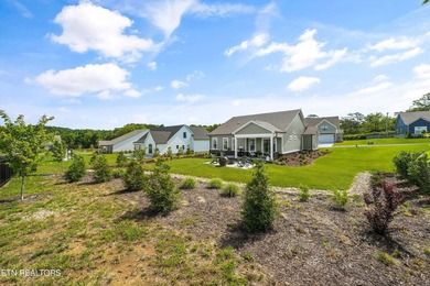 Step inside this beautifully updated ranch, built just two years - photo 32